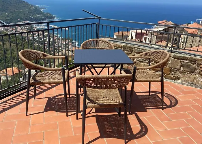 Bed and Breakfast La Mansarda Castellabate